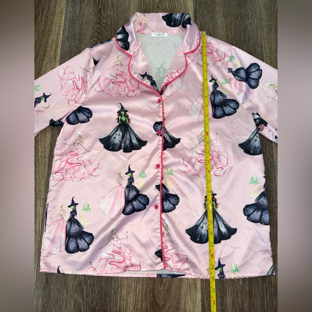SHESHOW Wicked Print Pink Satin Pajama Set Women’s 💗Size M💚 LIKE NEW! - Picture 10 of 15